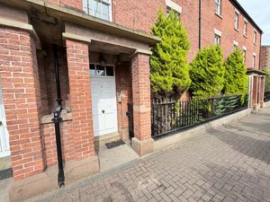 Mersey Terrace Lower Mersey Street